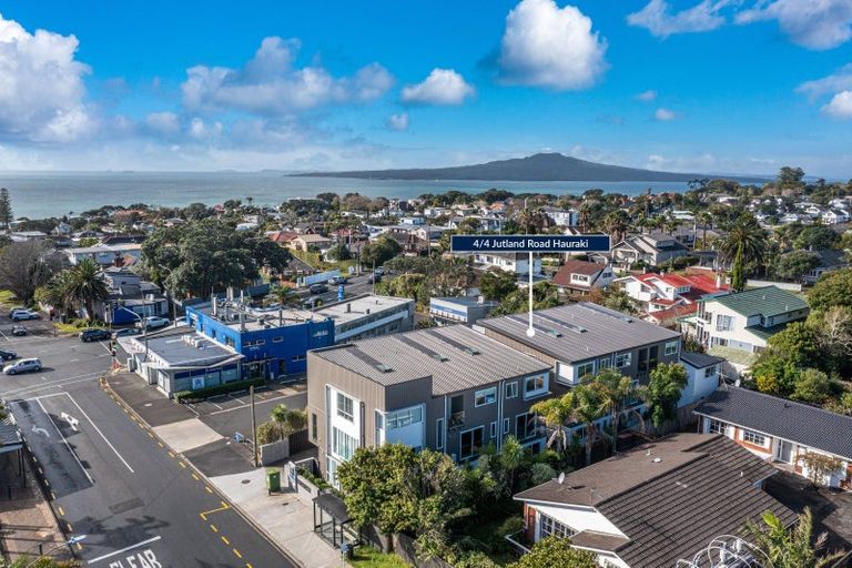 Photo of property in 4/4 Jutland Road, Hauraki, Auckland, 0622
