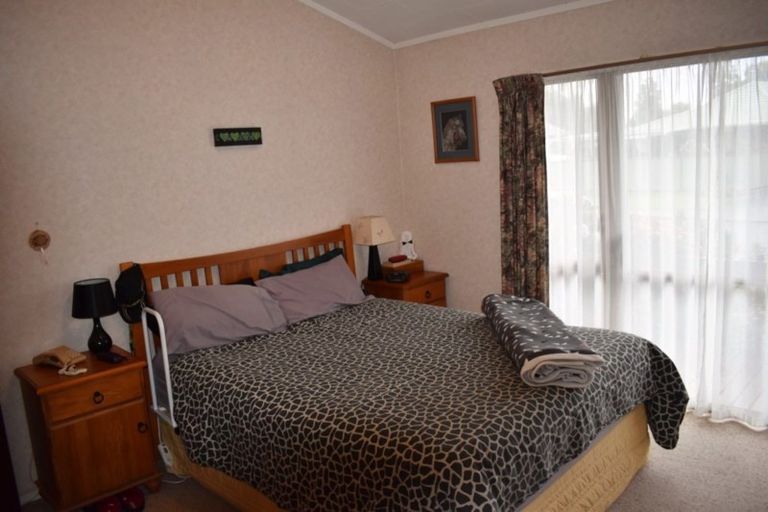 Photo of property in 3 Gabriel Street, Raumati Beach, Paraparaumu, 5032