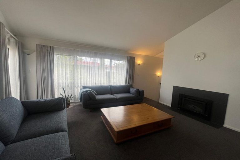 Photo of property in 6 Hoya Court, Henderson, Auckland, 0610
