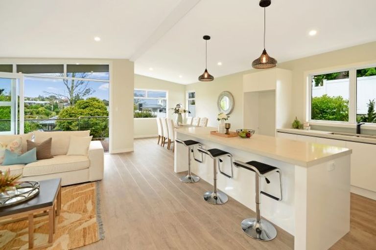 Photo of property in 15 Beacon Avenue, Campbells Bay, Auckland, 0630