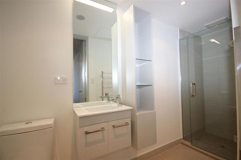 Photo of property in 1012/27 Union Street, Auckland Central, Auckland, 1010