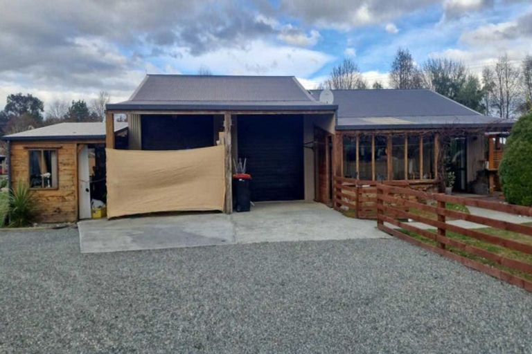 Photo of property in 16 Paton Place, Te Anau, 9600