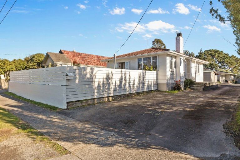 Photo of property in 452 Carrington Street, Upper Vogeltown, New Plymouth, 4310