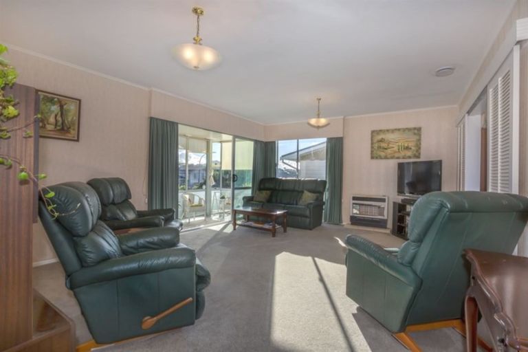 Photo of property in 33 Truscott Avenue, Johnsonville, Wellington, 6037