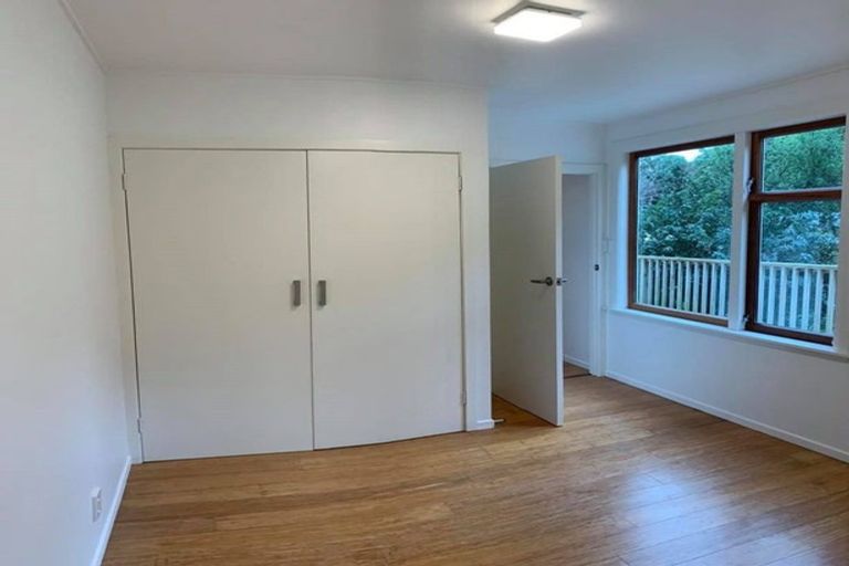 Photo of property in 45a Randwick Road, Northland, Wellington, 6012