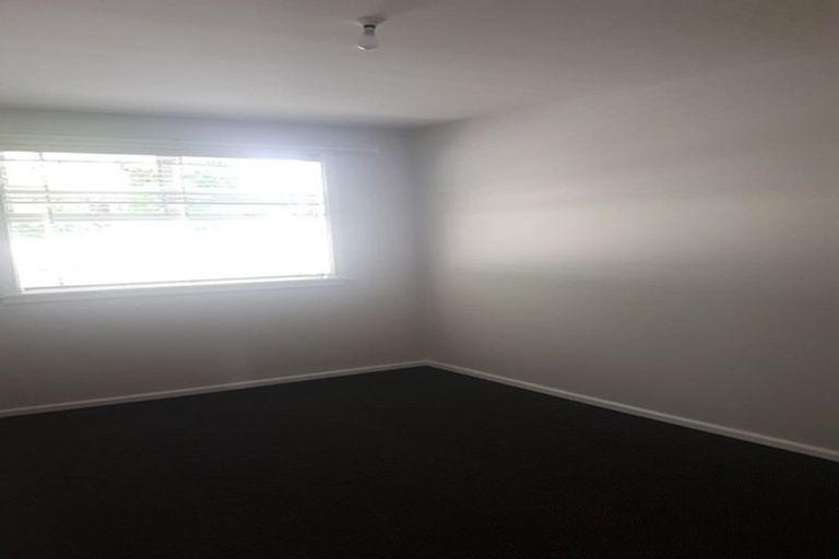 Photo of property in 1/224 Main North Road, Redwood, Christchurch, 8051