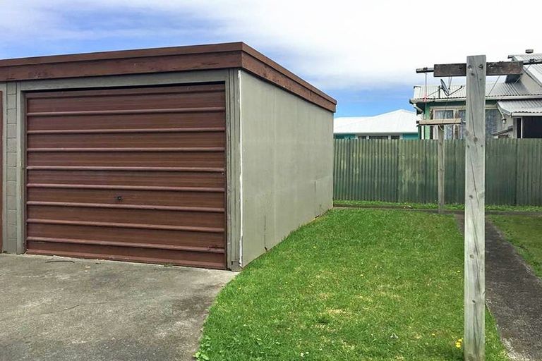 Photo of property in 84a Manuka Street, Castlecliff, Whanganui, 4501