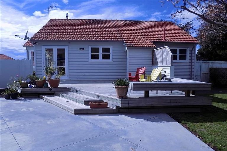 Photo of property in 1 Russell Road, Marewa, Napier, 4110