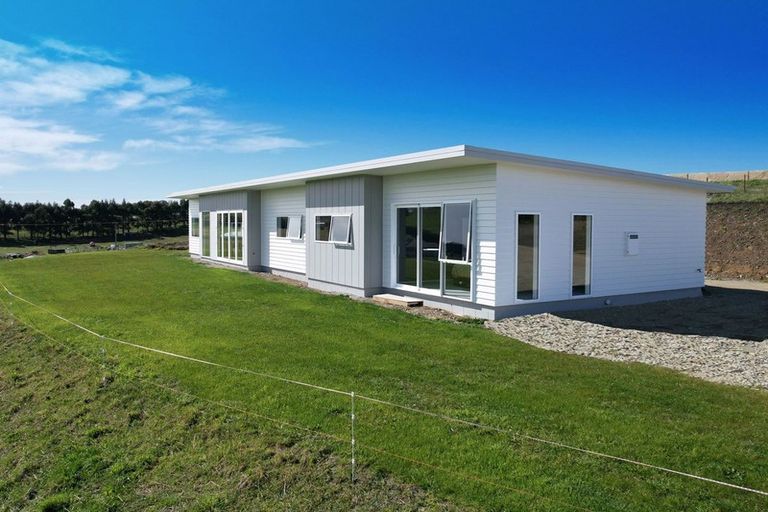 Photo of property in 17 Bradfield Road, Weston, Oamaru, 9491