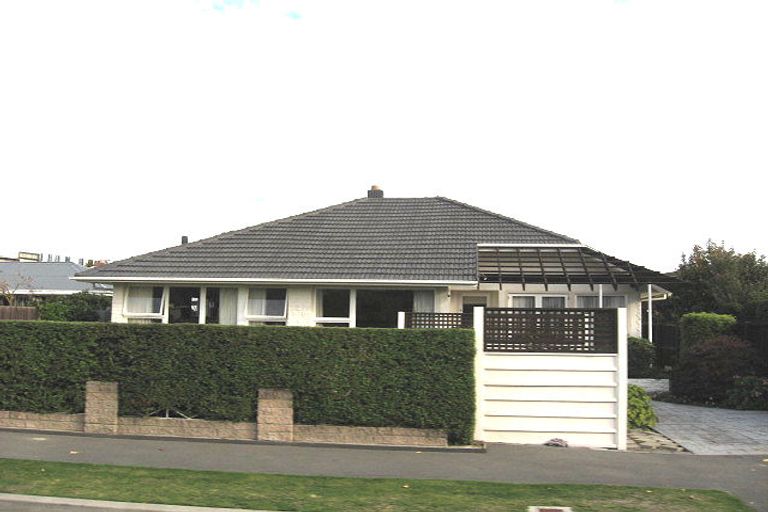 Photo of property in 2/11 Wilfrid Street, Ilam, Christchurch, 8041