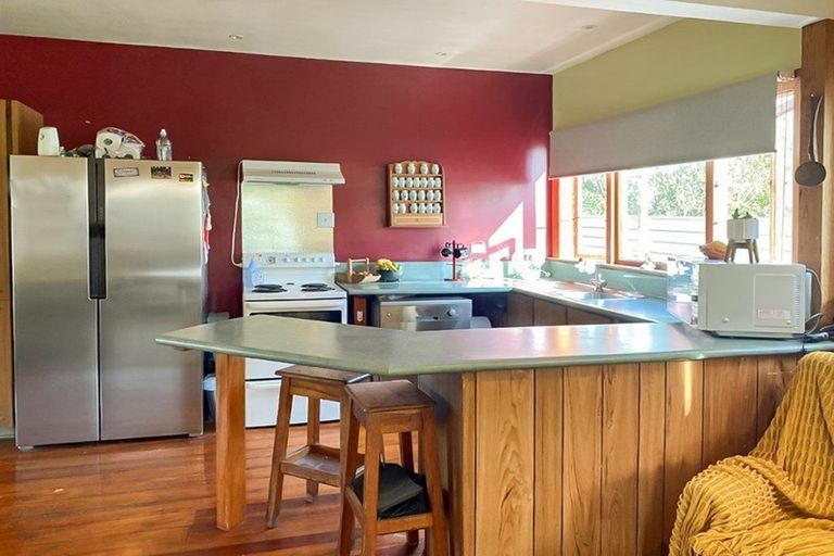 Photo of property in 27 Philip Street, Carterton, 5713