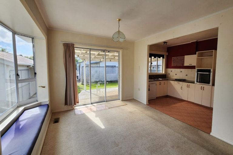 Photo of property in 17 Fraser Crescent, Elderslea, Upper Hutt, 5018