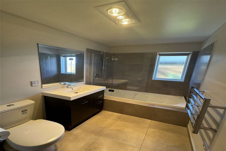 Photo of property in 35 Burford Way, Rolleston, 7615