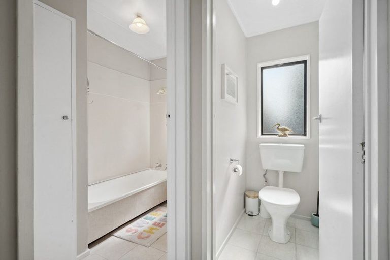 Photo of property in 9 Baillie Crescent, Carterton, 5713