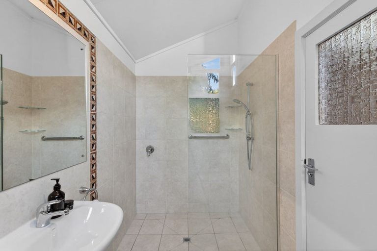 Photo of property in 9 Harvey Road, Bluff Hill, Napier, 4110