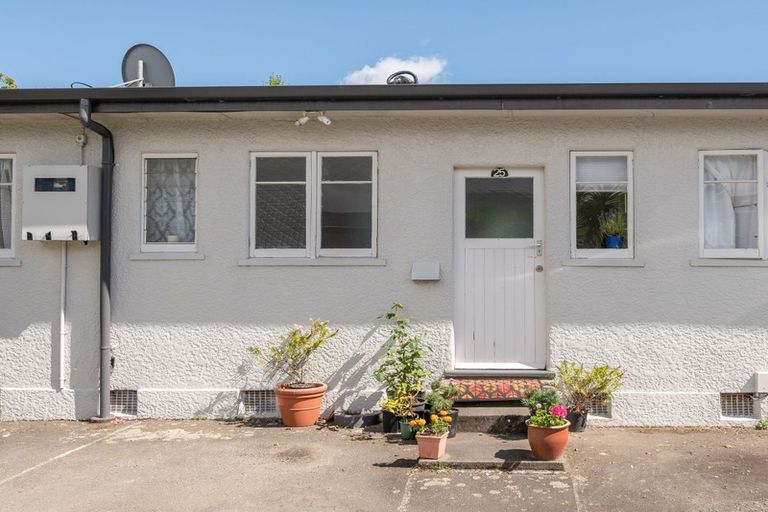 Photo of property in 25 Golf Road, Tahunanui, Nelson, 7011