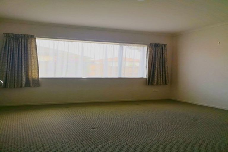 Photo of property in 12 Pennygale Close, Flat Bush, Auckland, 2016