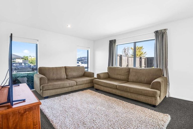 Photo of property in 49 Bradbury Avenue, Rolleston, 7614