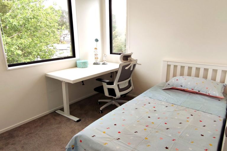 Photo of property in 10 Waka Street, Albany Heights, Auckland, 0632