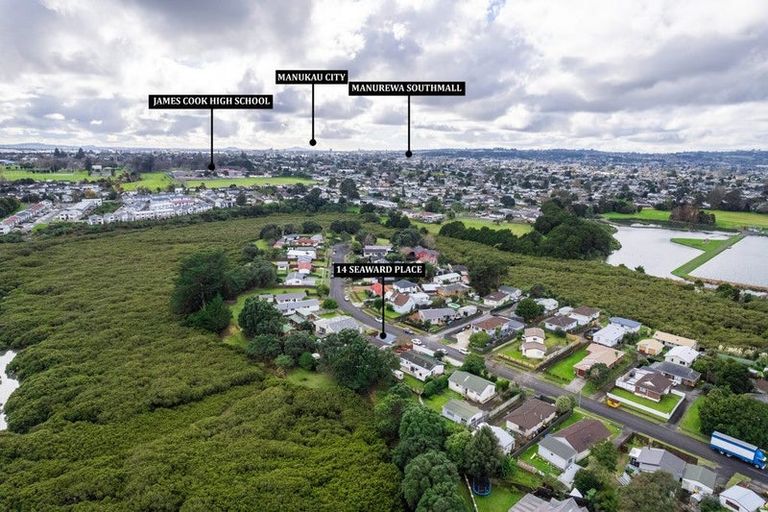 Photo of property in 14 Seaward Place, Wattle Downs, Auckland, 2103