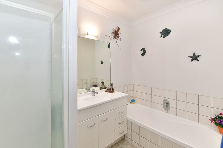Photo of property in 1/840 Whangaparaoa Road, Manly, Whangaparaoa, 0930