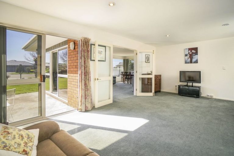 Photo of property in 20 Clifford Place, Amberley, 7410