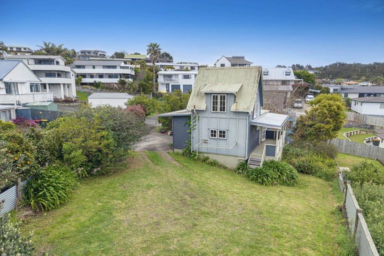 Photo of property in 9 Merehai Place, Snells Beach, 0920