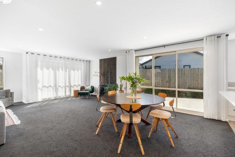 Photo of property in 8 Chadlington Way, Lower Shotover, Queenstown, 9304