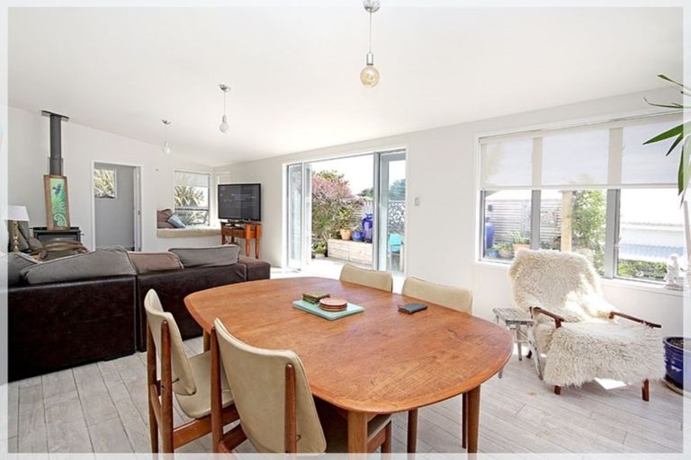 Photo of property in 47a Nash Parade, Foxton Beach, Foxton, 4815