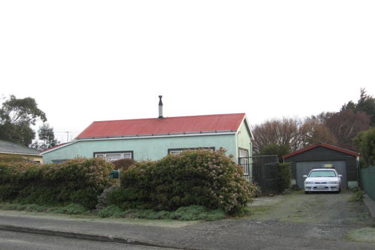 Photo of property in 128 Moulson Street, Strathern, Invercargill, 9812