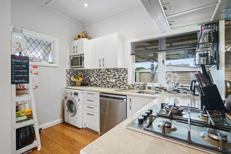 Photo of property in 147 Taylor Street, Cambridge, 3434