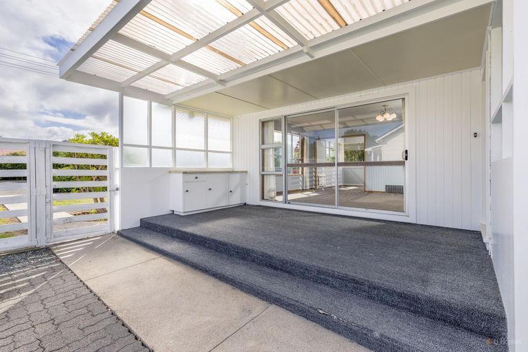 Photo of property in 11 Coronation Street, Waimate, 7924