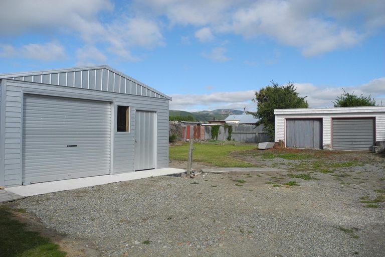 Photo of property in 22 Edward Street, Waimate, 7924