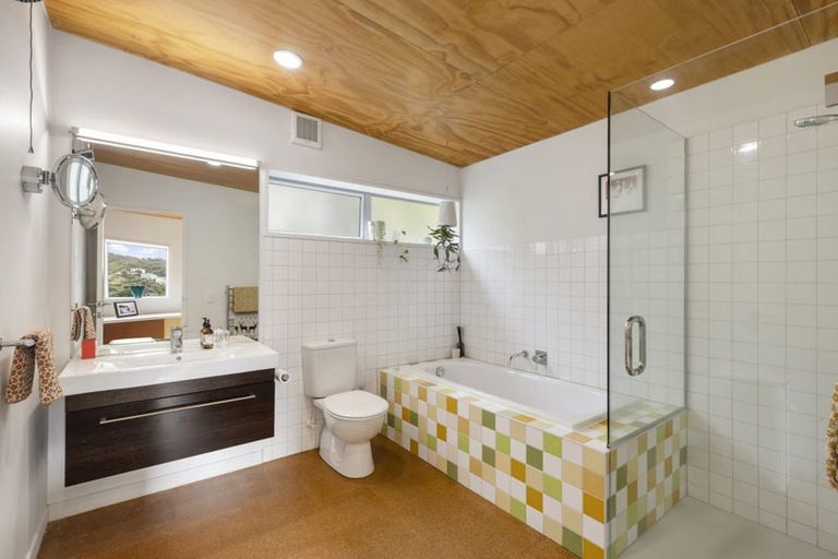 Photo of property in 22 High Street, Island Bay, Wellington, 6023