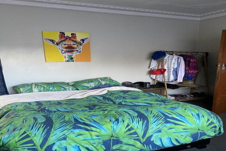 Photo of property in 8 Howe Street, North Dunedin, Dunedin, 9016