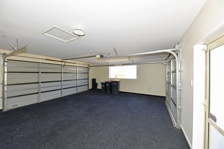 Photo of property in 9 Mollymawk Place, Woolston, Christchurch, 8023