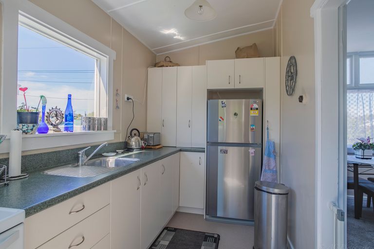 Photo of property in 38 Rhodes Street, Parkside, Timaru, 7910