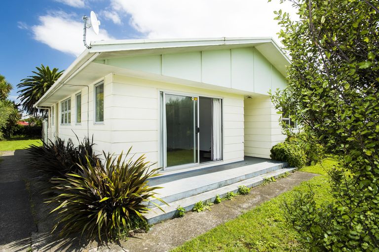 Photo of property in 72 Tyndall Road, Outer Kaiti, Gisborne, 4010