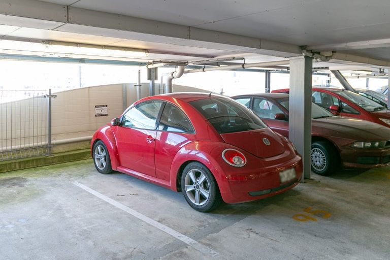 Photo of property in Hb Apartments, 2/3 Holland Street, Te Aro, Wellington, 6011