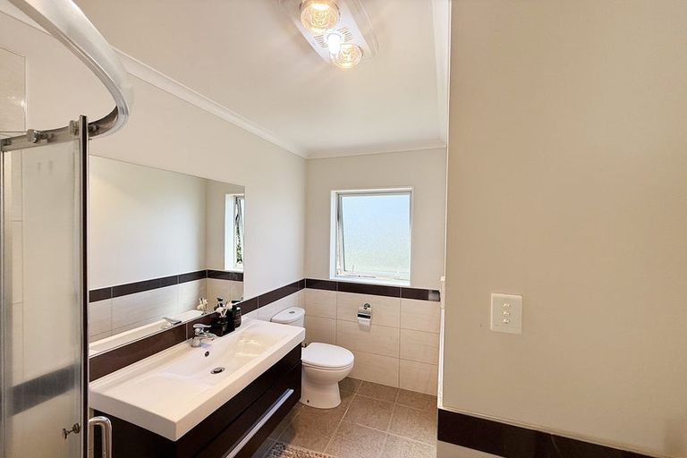 Photo of property in 16 Coolaghy Drive, Flat Bush, Auckland, 2019