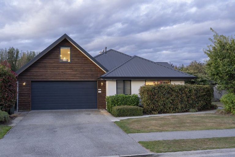 Photo of property in 59 Howards Drive, Lake Hayes, Queenstown, 9304