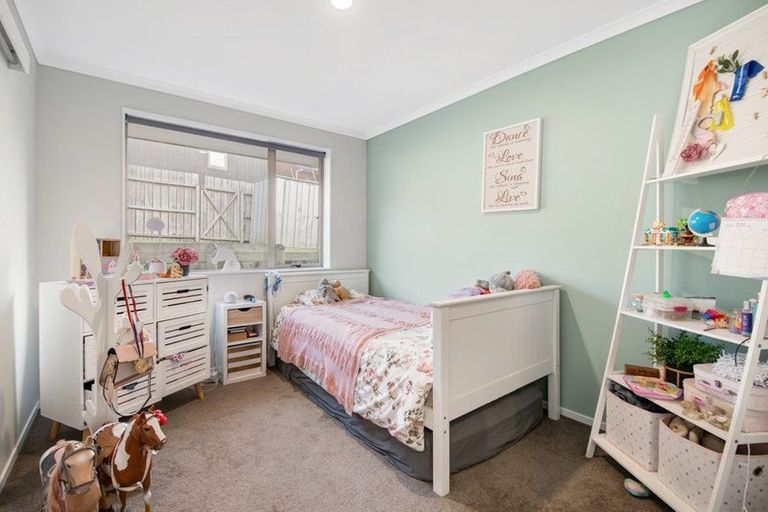 Photo of property in 9 Jean Place, Stanmore Bay, Whangaparaoa, 0932