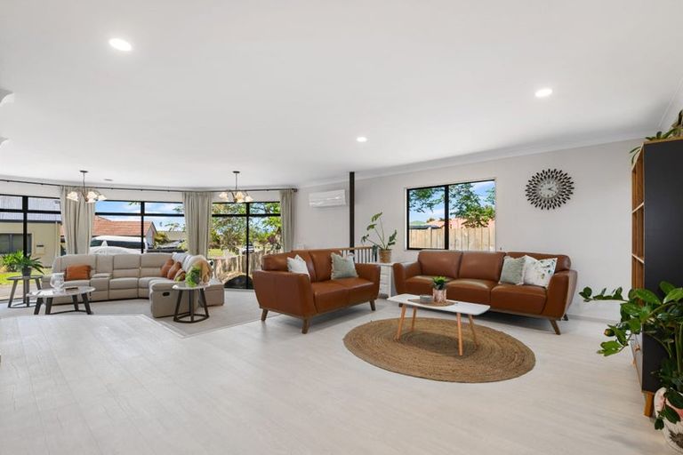 Photo of property in 22 Hoyte Place, Pukehangi, Rotorua, 3015