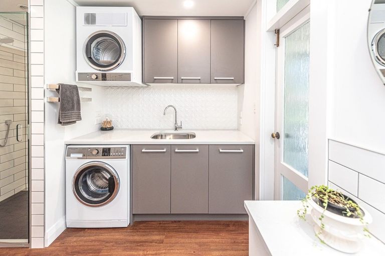 Photo of property in 2 Eaton Crescent, Otamatea, Whanganui, 4500