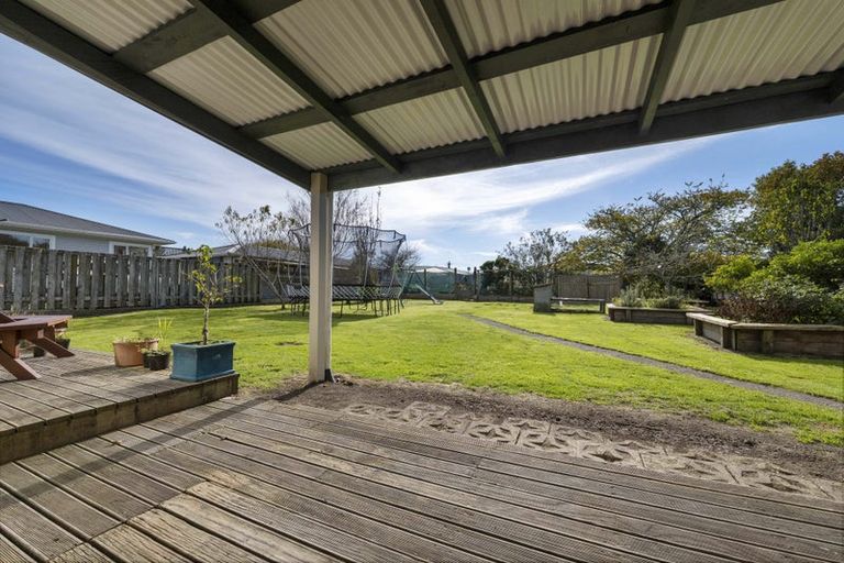 Photo of property in 16 Falstaff Street, Stratford, 4332