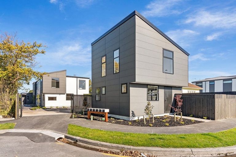 Photo of property in 3/6 Huia Street, Riccarton, Christchurch, 8041