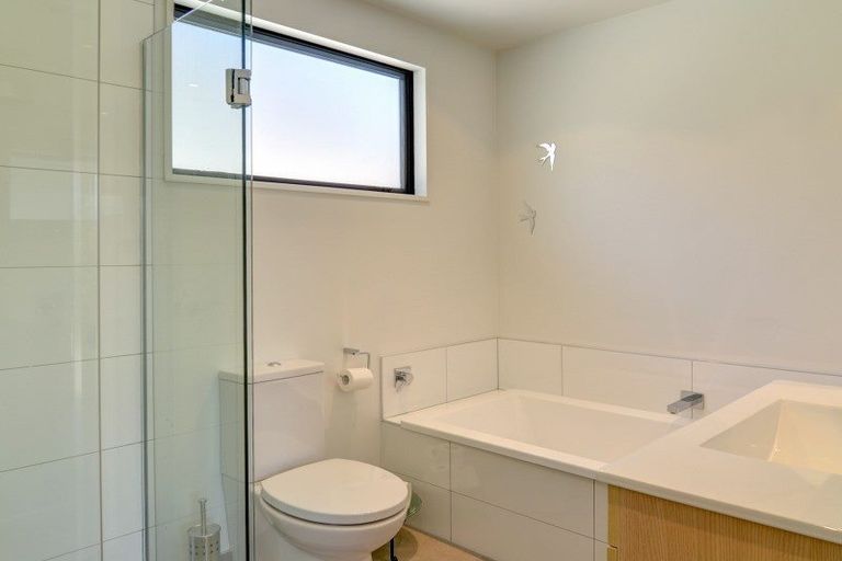 Photo of property in 56 Jacks Point Rise, Jacks Point, Queenstown, 9371