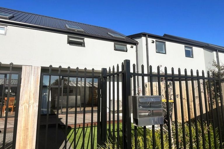 Photo of property in 4/21 Siddal Place, Richmond, Christchurch, 8013