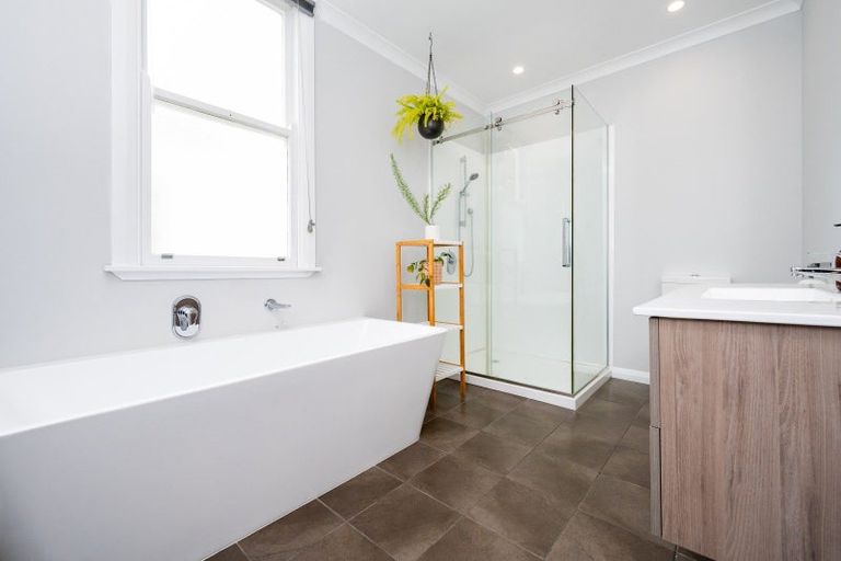 Photo of property in 10 Hall Street, Napier South, Napier, 4110