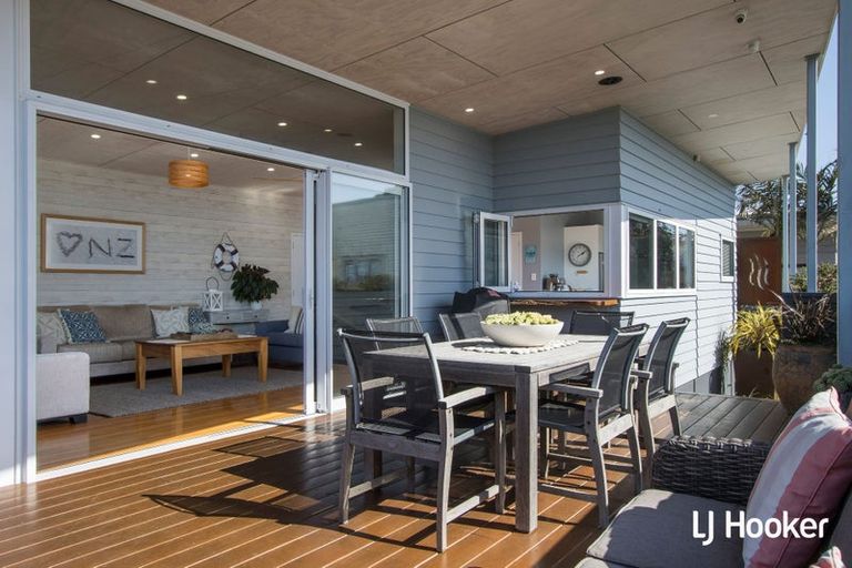 Photo of property in 16a Shaw Road, Waihi Beach, 3611